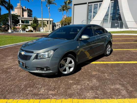 CHEVROLET CRUZE 1.8 LT 16V FLEX 4P AUTOMÁTICO CHEVROLET CRUZE 1.8 LT 16V FLEX 4P AUTOMÁTICO